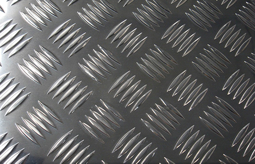 明泰铝业五条筋花纹铝板
