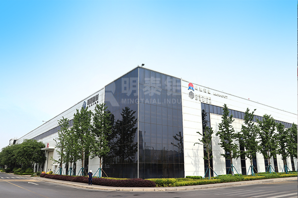 汽车蒙皮车门 / 引擎盖 / 后备箱盖专用5052铝板厂家_明泰铝业